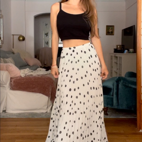 Black And White Polka Dot Maxi Skirt - Picture 3 of 15